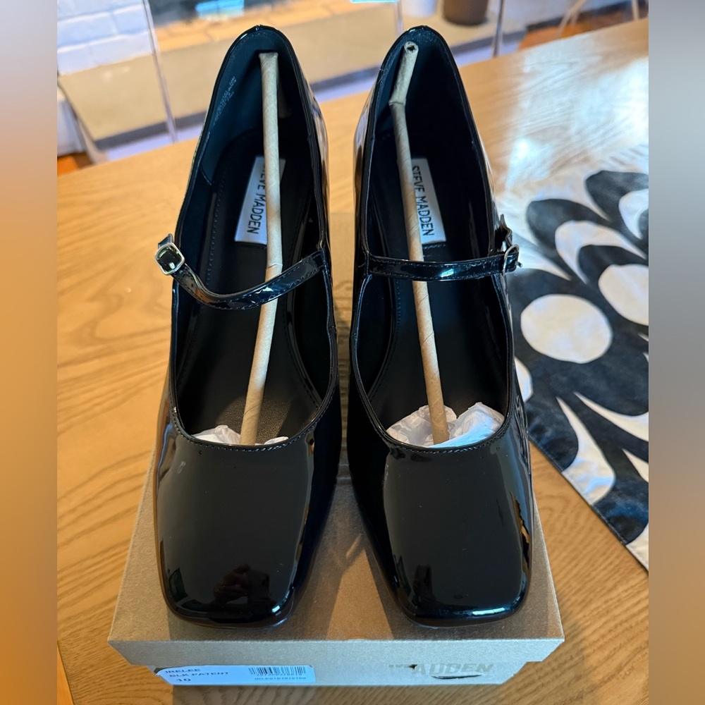 Steve Madden Glossy Black Mary Jane Shoes